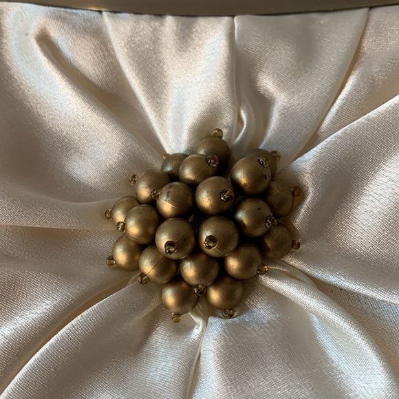 Ivory Satin Clutch Evening Bag Embellished with Bauble Metal Clasp & Chain - Picture 2 of 5